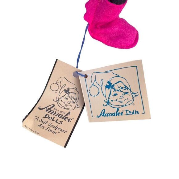 ANNALEE 13" Sally's Snow Friend ~ Girl In Pink Coat w Snowball USA Vintage 1999 - Picture 8 of 10